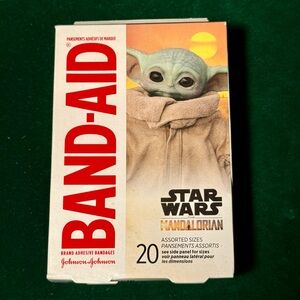Star Wars Mandalorian Grogu Band-Aid Box * Collectible * Sealed
